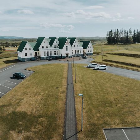 Heradsskolinn Historic Guesthouse Laugarvatn Exterior photo